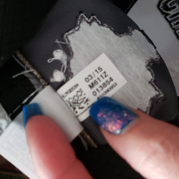 STANLEY CUP CHAMPIONS 2015 Cap - Picture 6 of 10